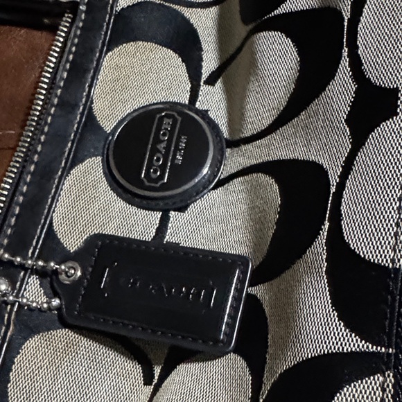 Coach Signature Black and Tan Tote - Picture 17 of 17